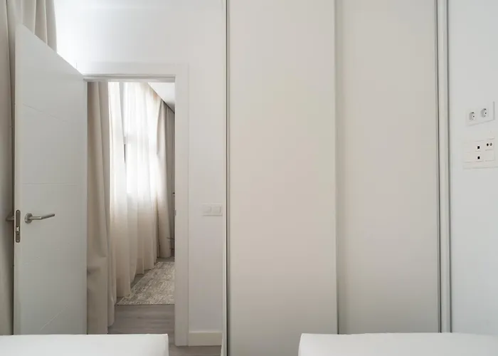 Avant Holidays By Canariasgetaway Apartment *